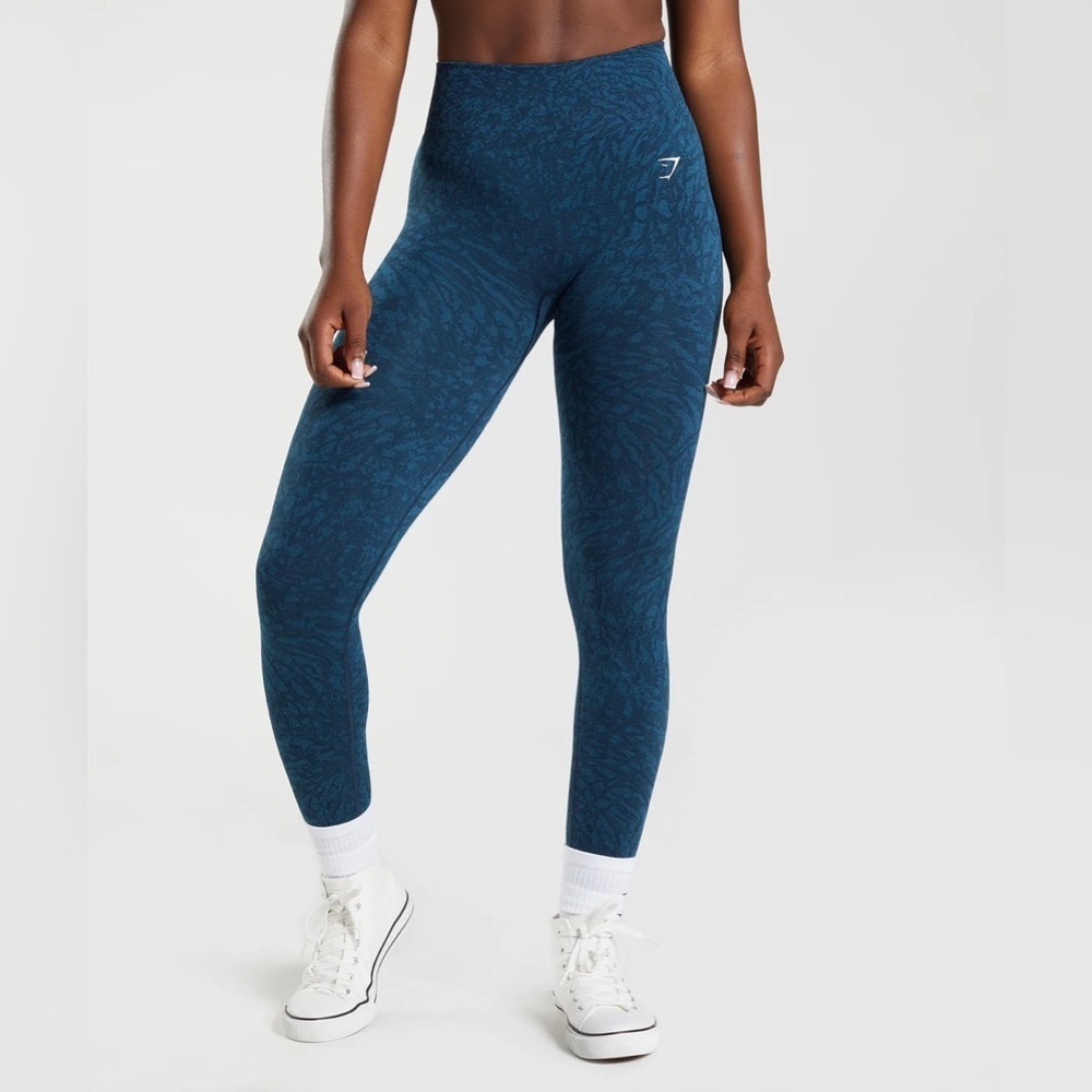 Gymshark ADAPT wild I navy ANIMAL SEAMLESS LEGGINGS small women​​